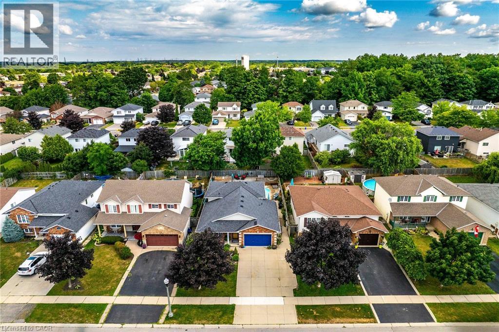 64 CALEDONIA Avenue - 49