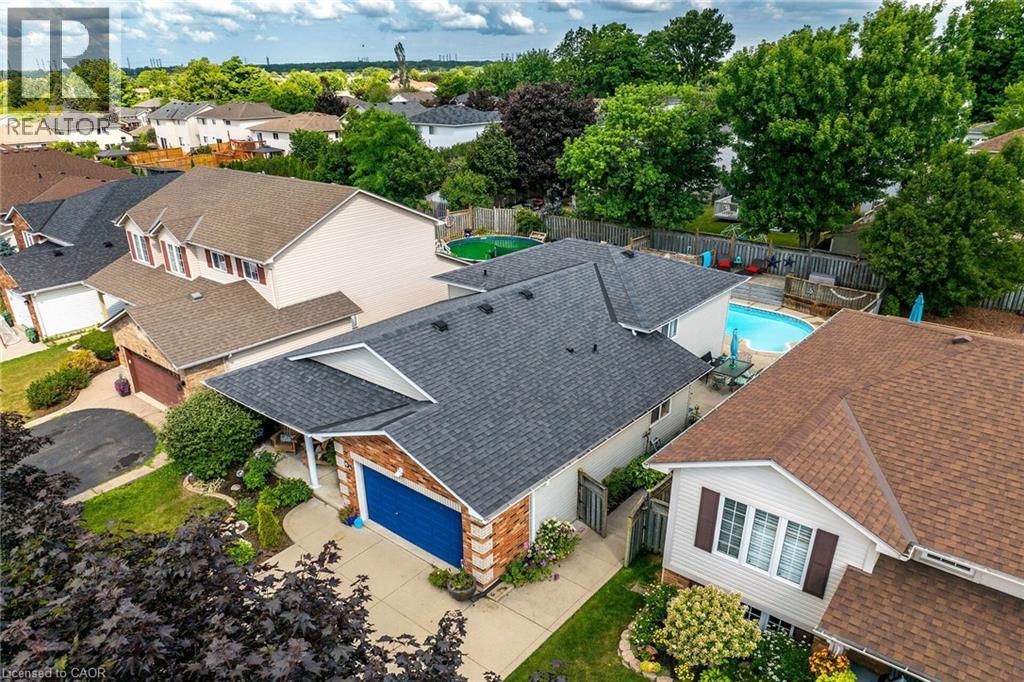 64 CALEDONIA Avenue - 50
