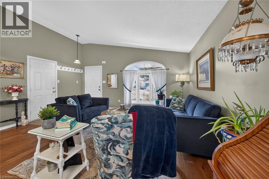 64 CALEDONIA Avenue - 6