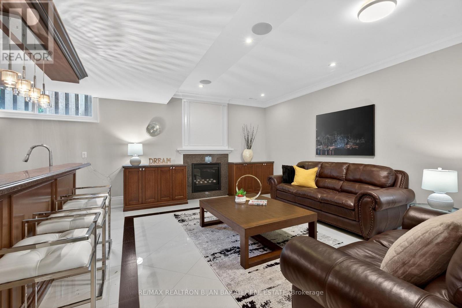31 CASWELL DRIVE - 40