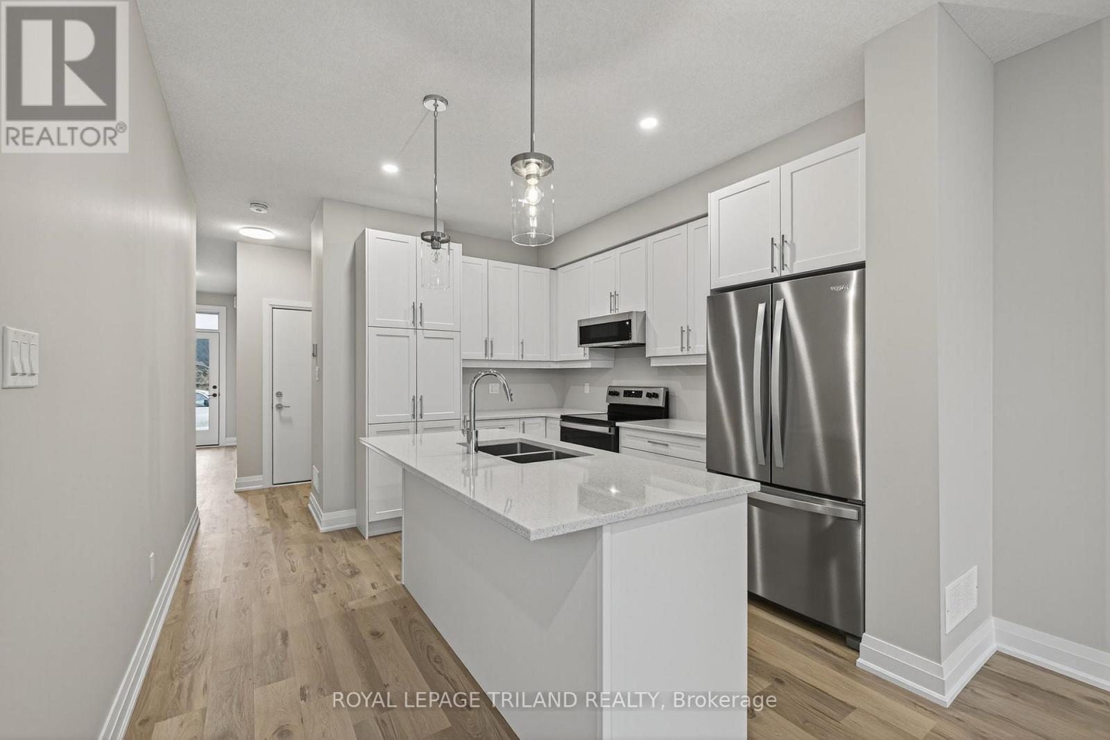 758 BANYAN LANE - 12