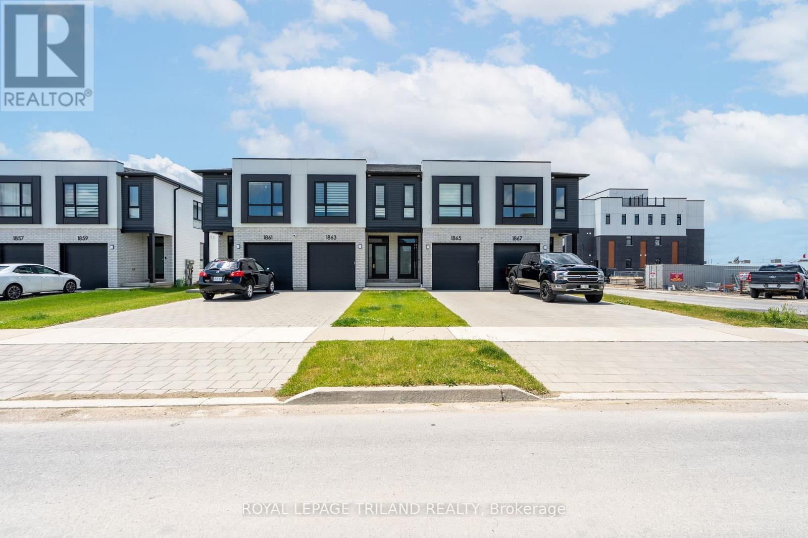 758 BANYAN LANE - 6