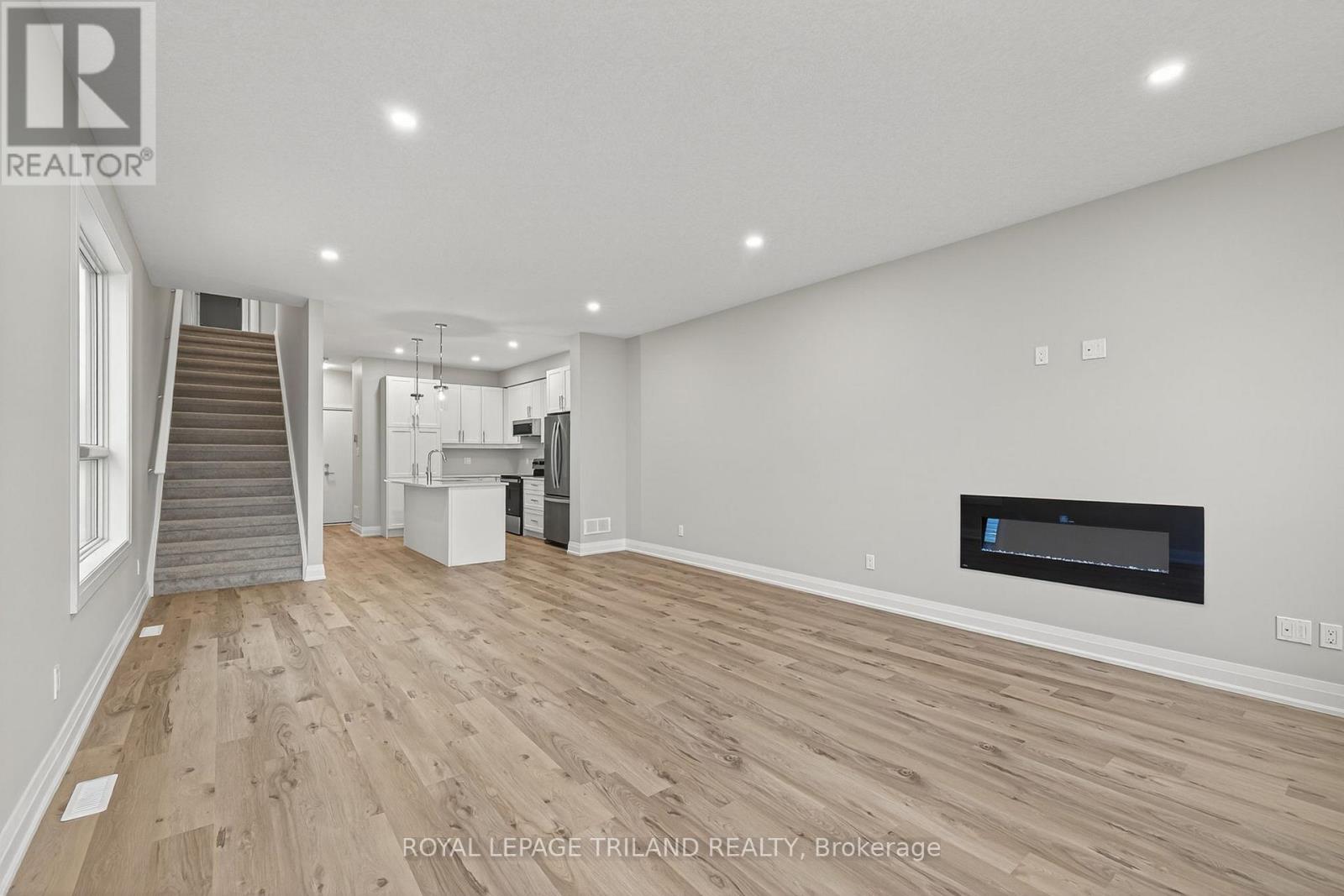 764 BANYAN LANE - 18