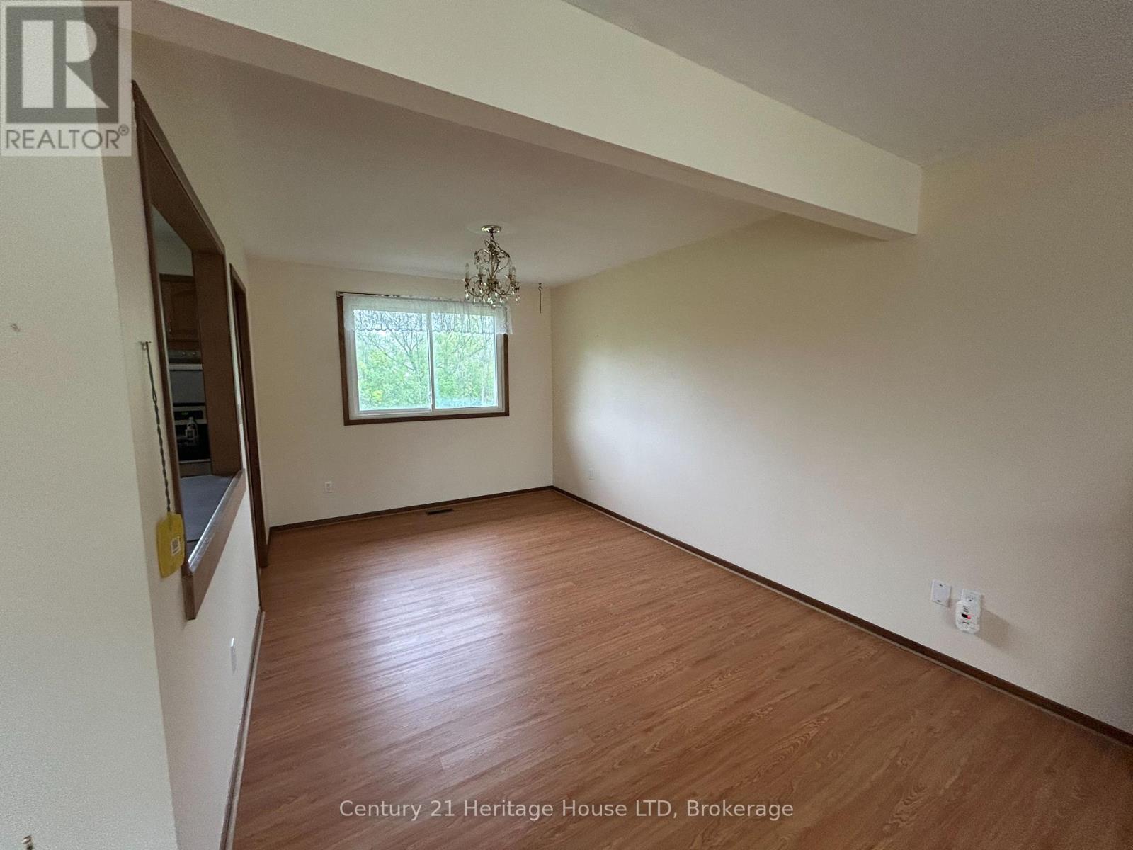 310 ALBANY STREET - 26