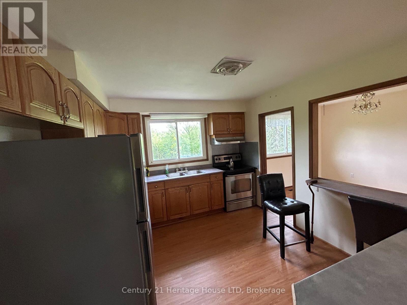310 ALBANY STREET - 28