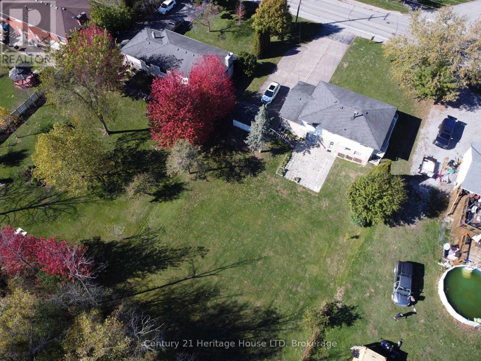 310 ALBANY STREET - 17