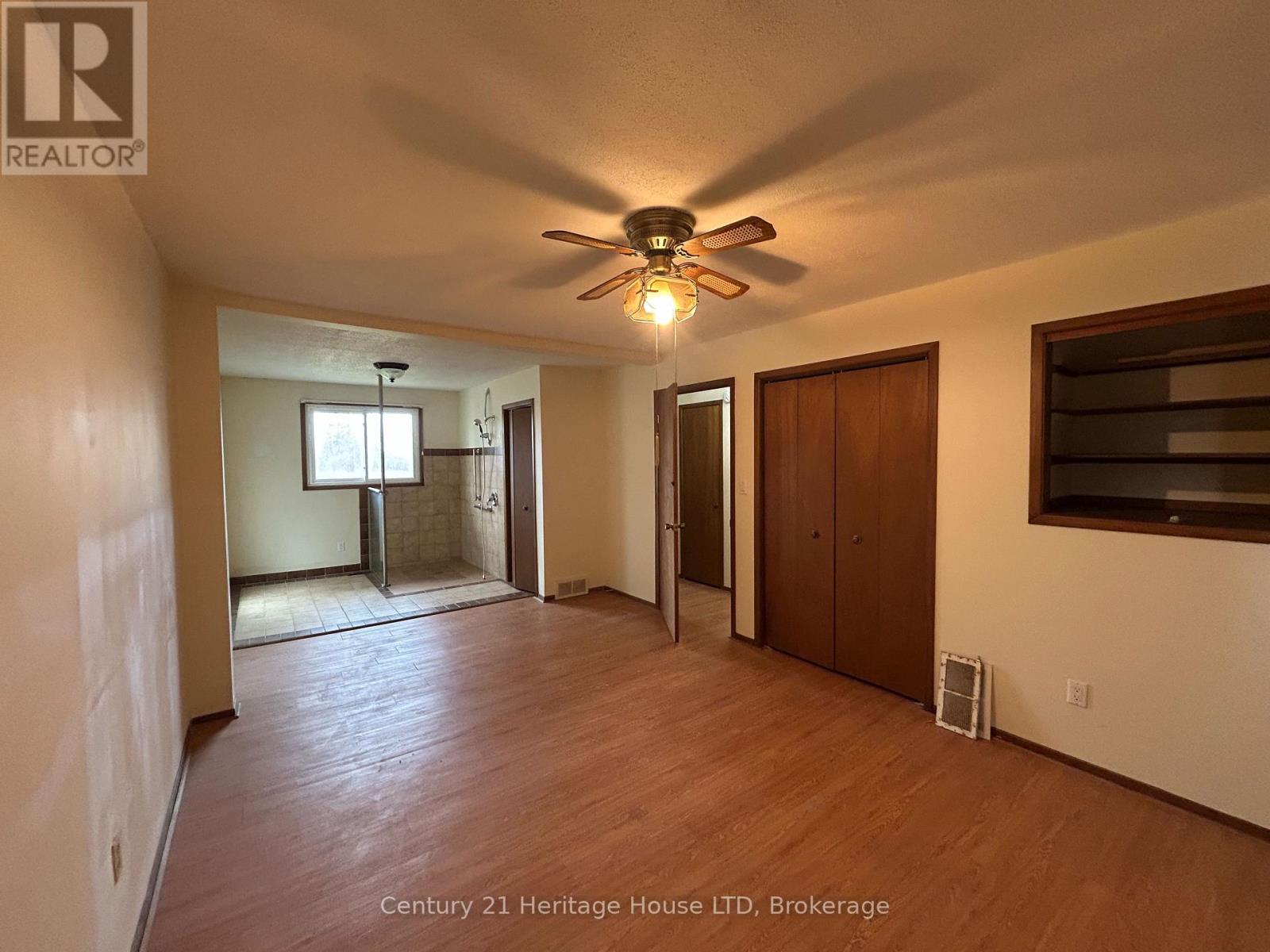 310 ALBANY STREET - 40