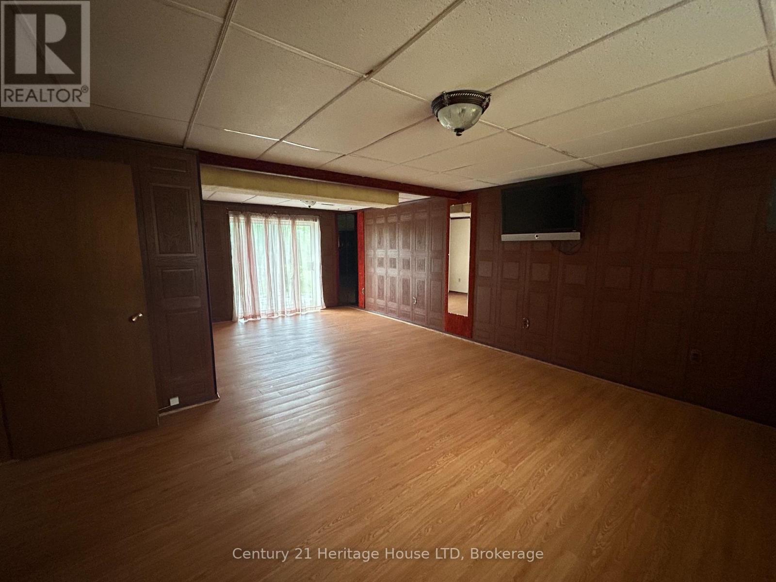 310 ALBANY STREET - 43