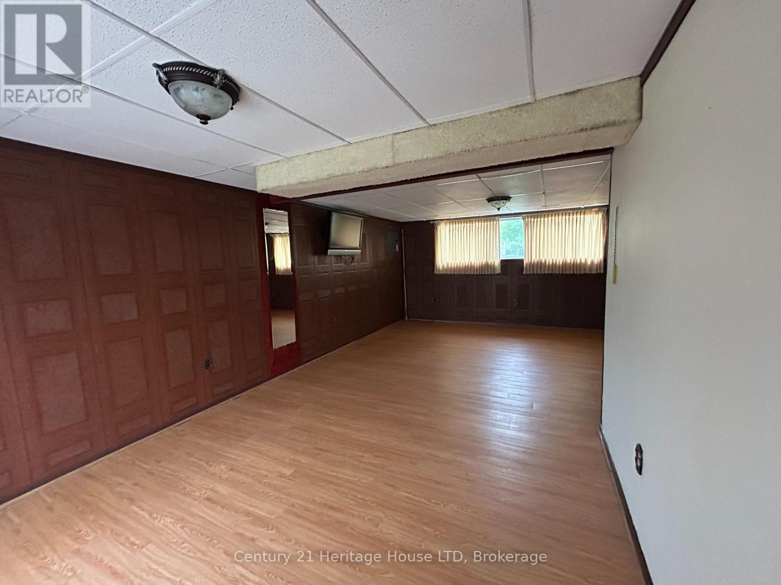 310 ALBANY STREET - 42