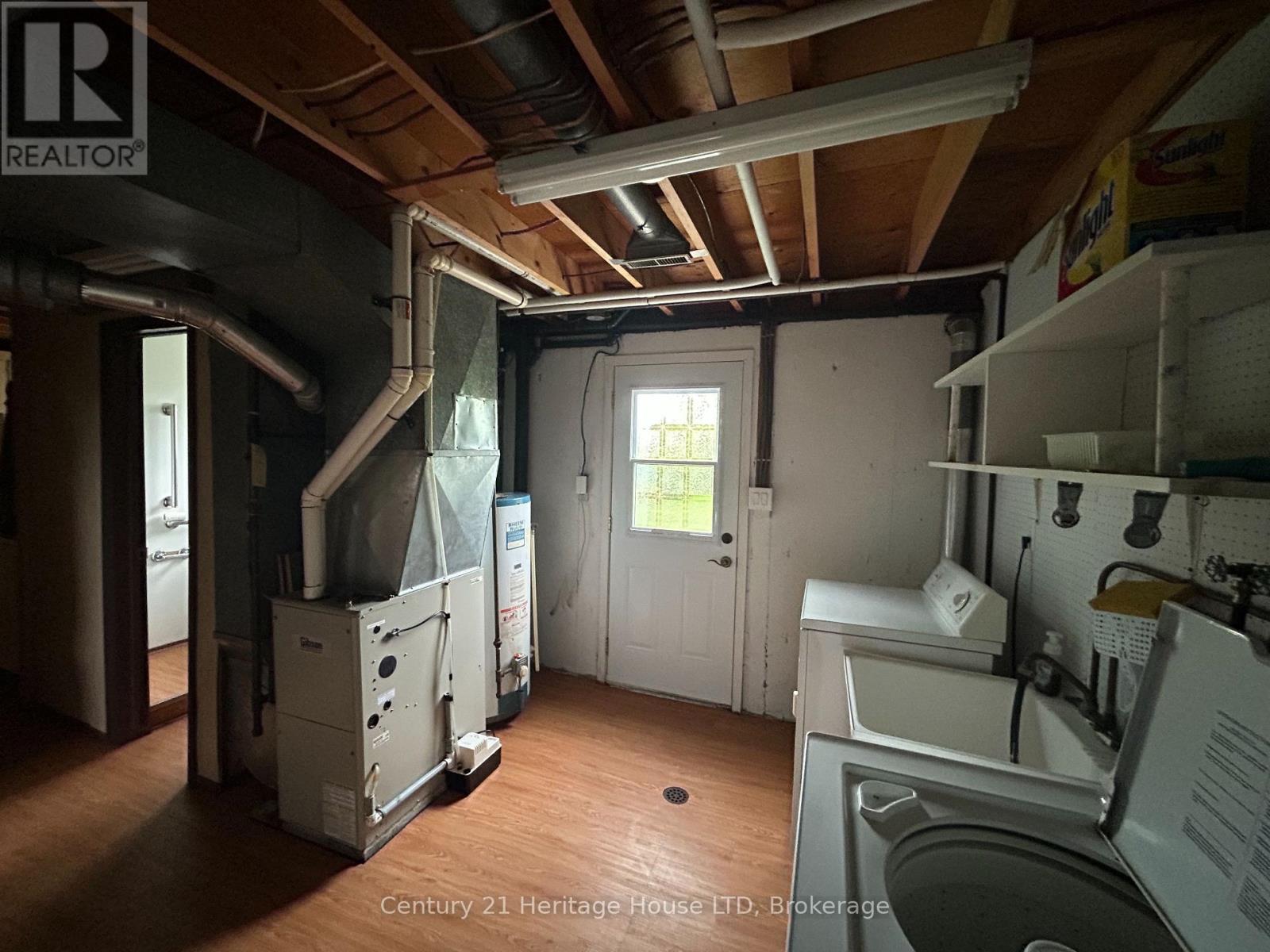 310 ALBANY STREET - 44