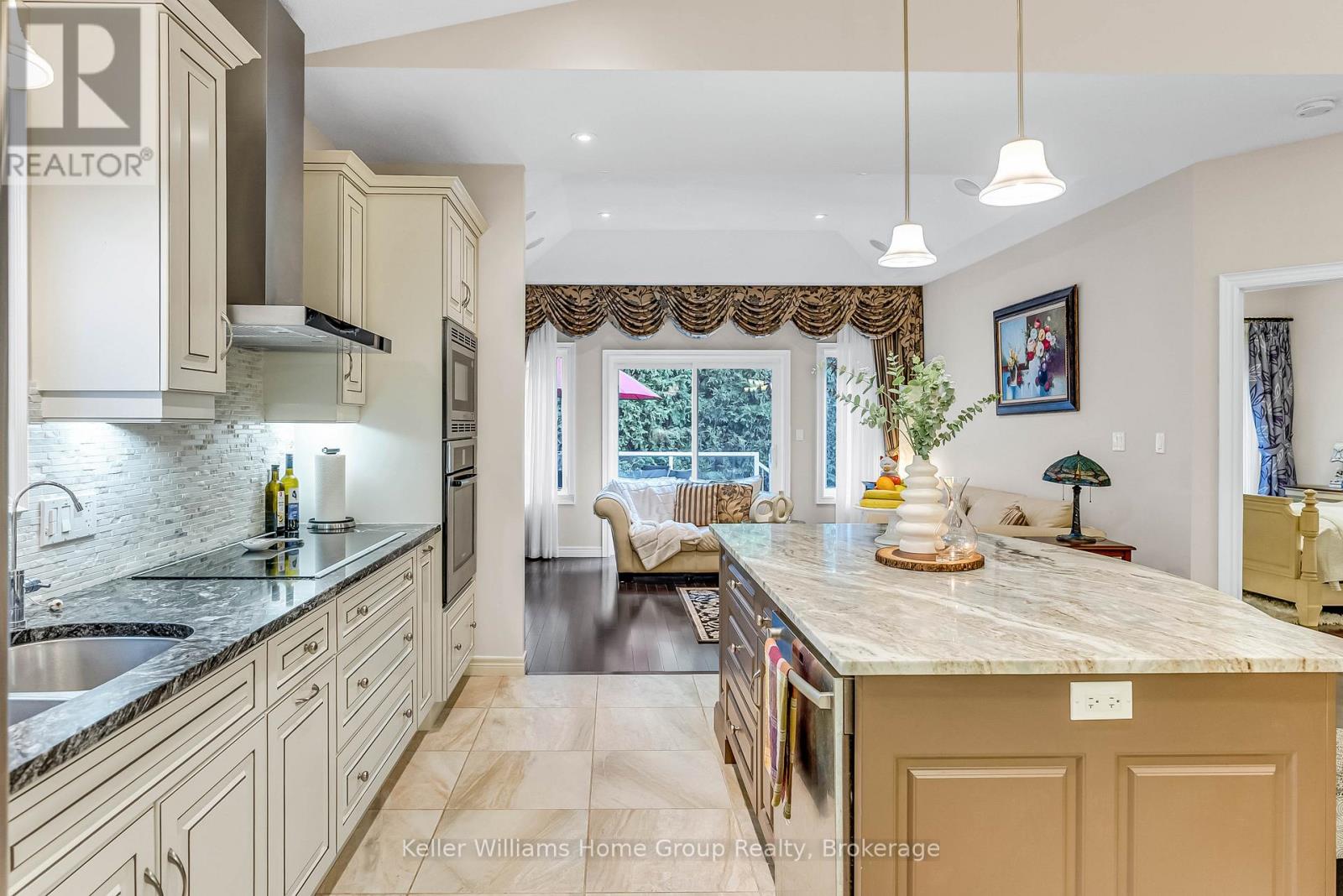 #6 15 VALLEY ROAD - 21