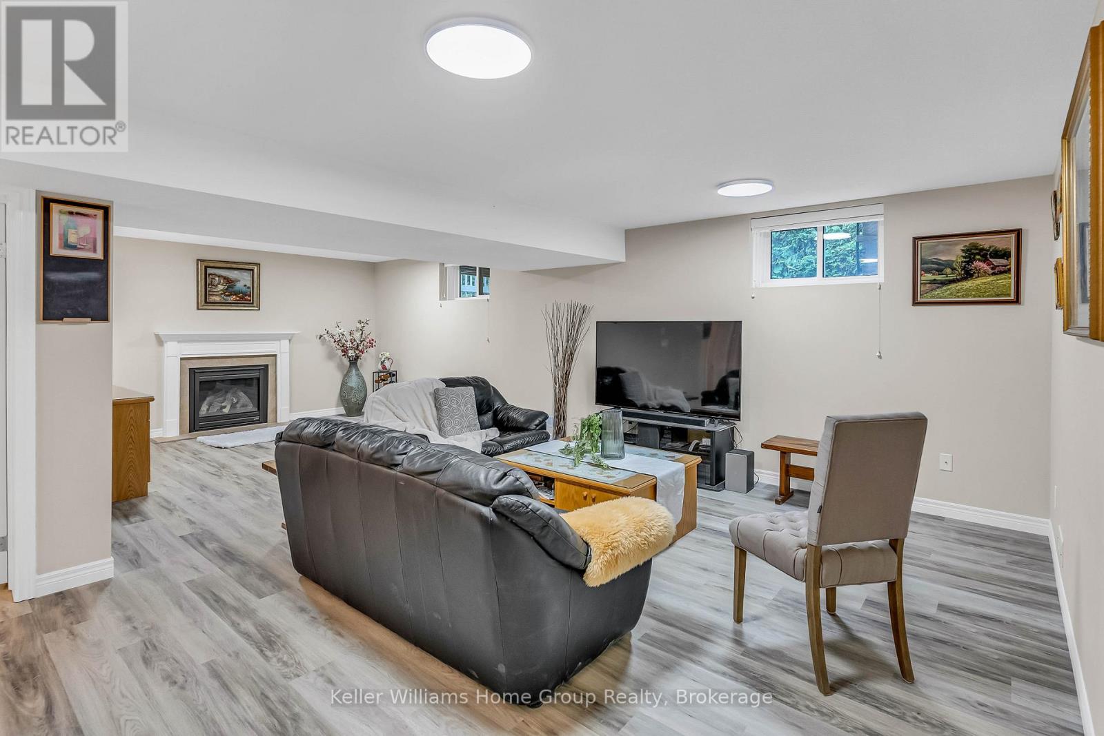 #6 15 VALLEY ROAD - 33