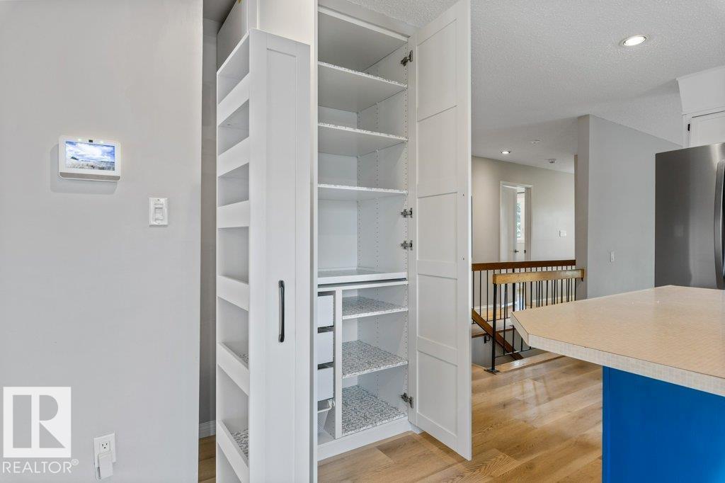 2016 82 ST NW - 20
