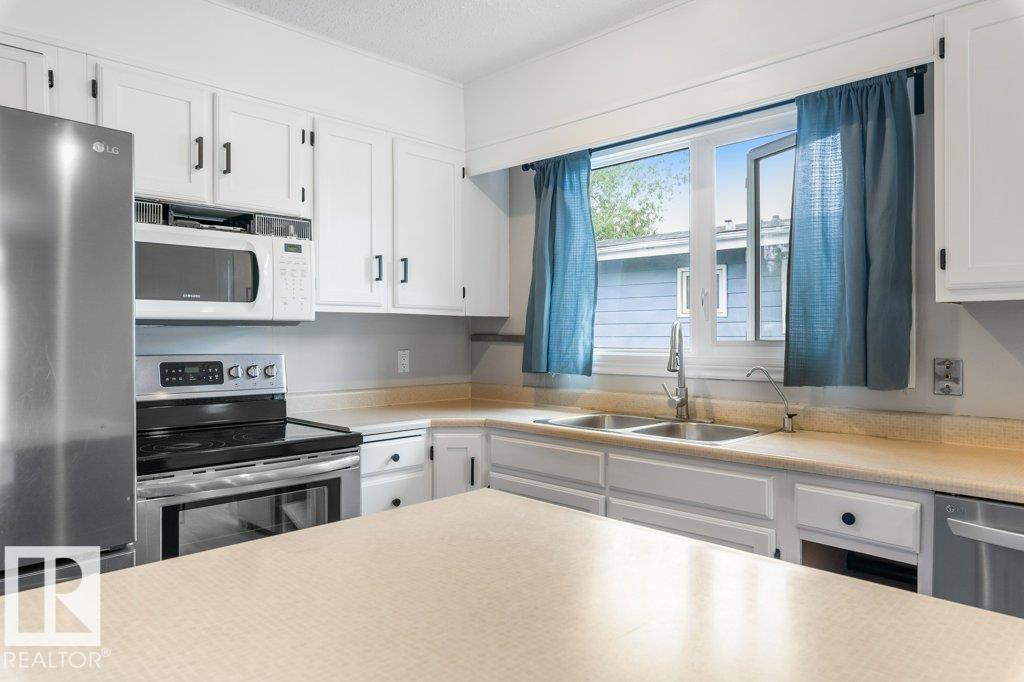2016 82 ST NW - 21