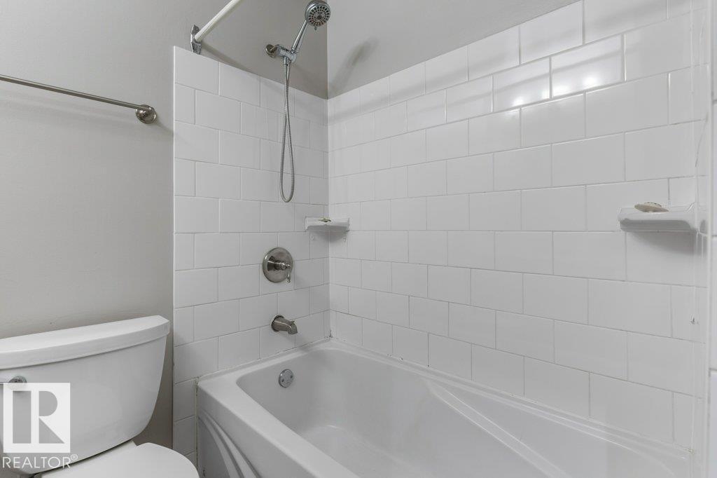 2016 82 ST NW - 22