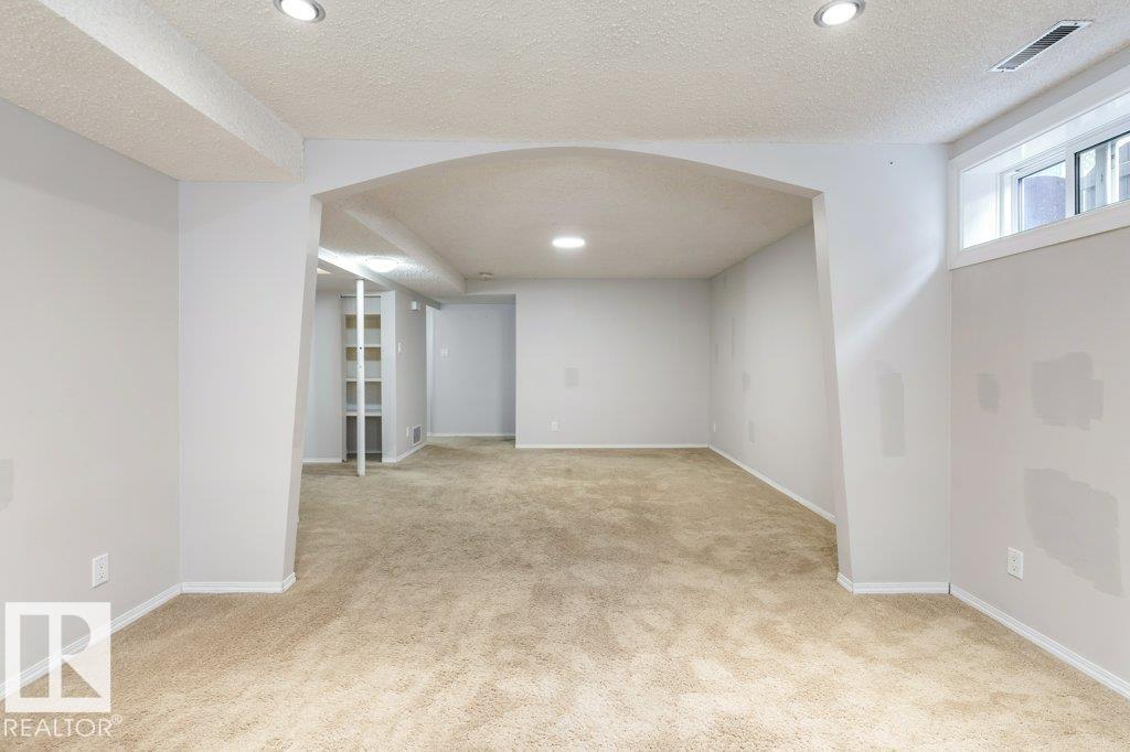 2016 82 ST NW - 34
