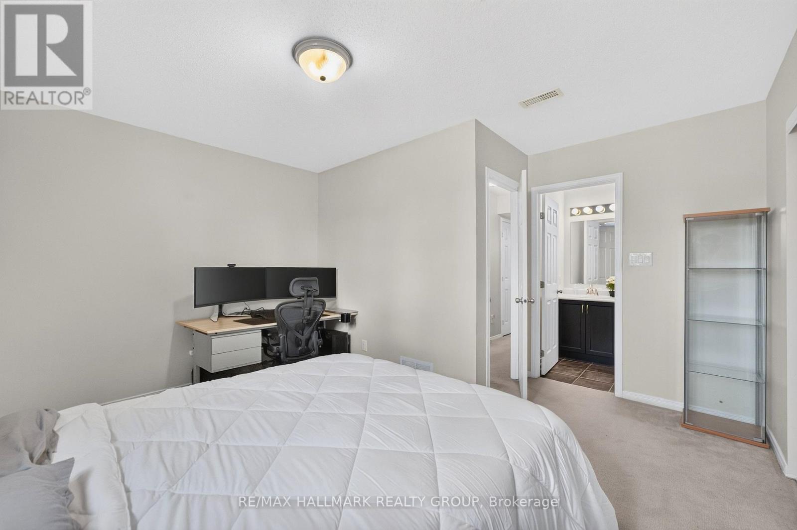 2 Bed, 3 Bath House for Sale in Ottawa – 26 – 2591 LONGFIELDS DRIVE, Ottawa – MLS# X13460414 - Image 32