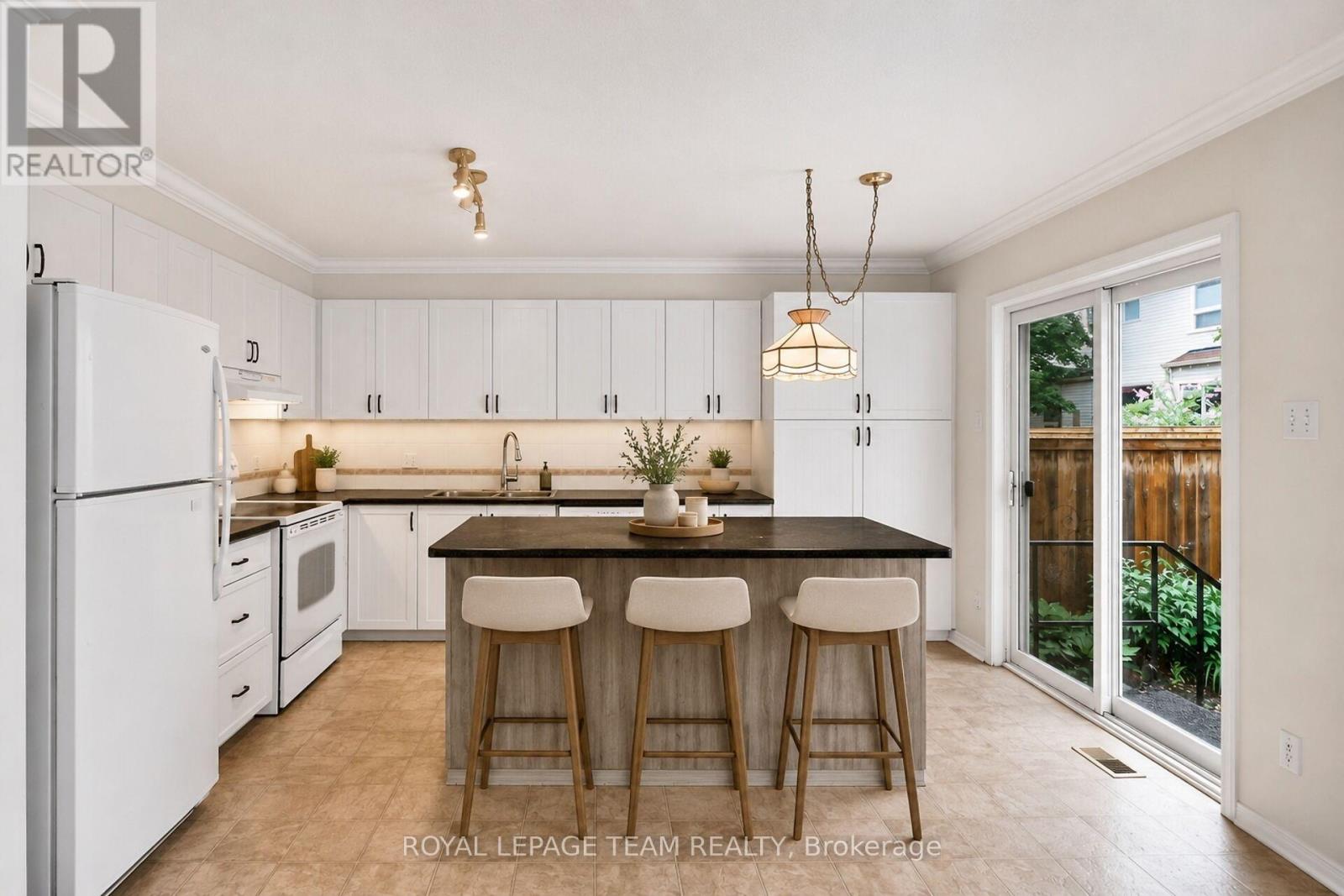 19 WINDHURST DRIVE - 11