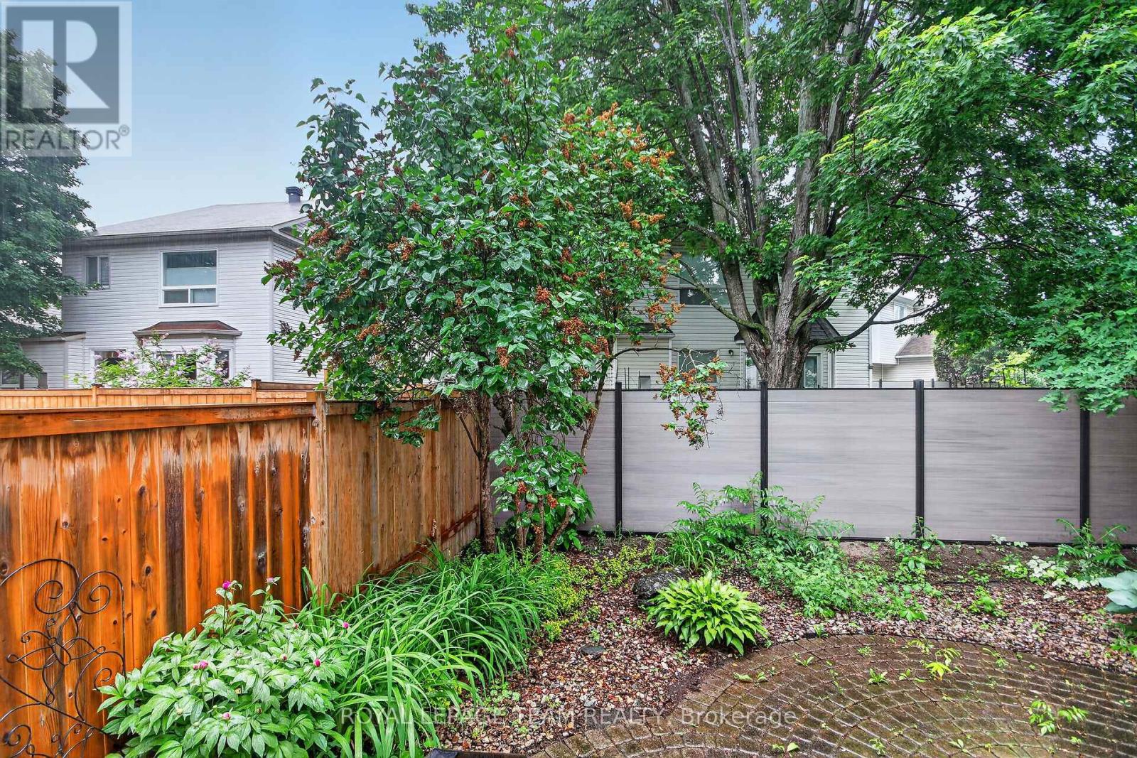 19 WINDHURST DRIVE - 26
