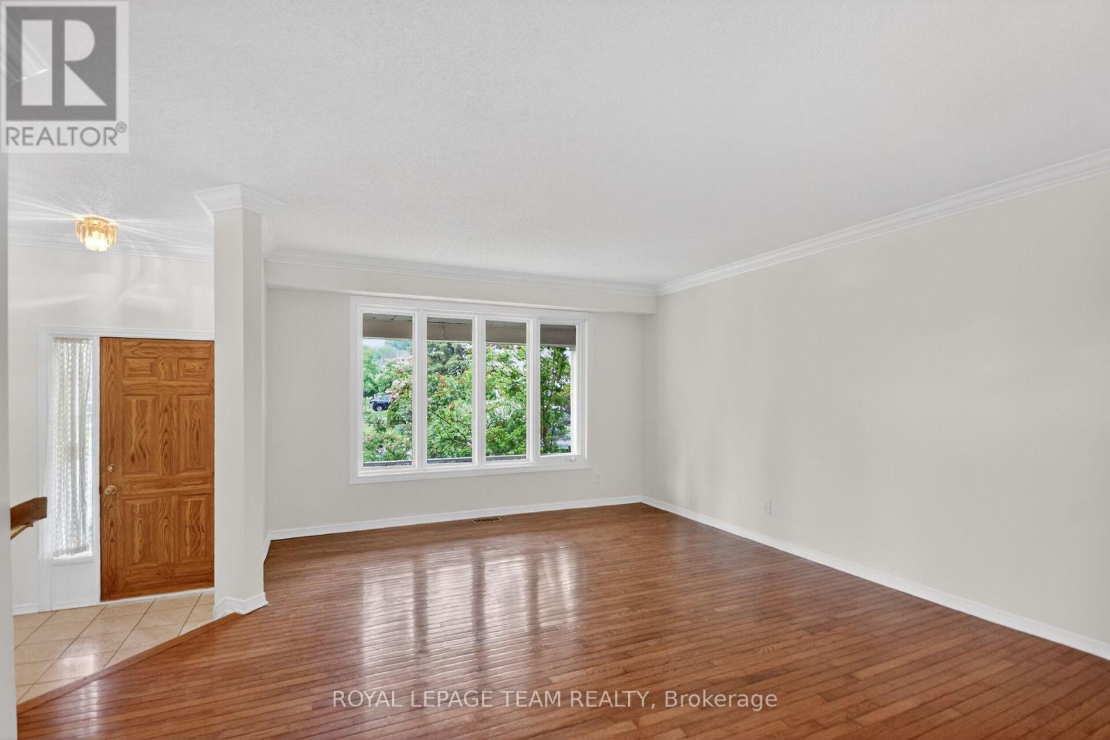 19 WINDHURST DRIVE - 7