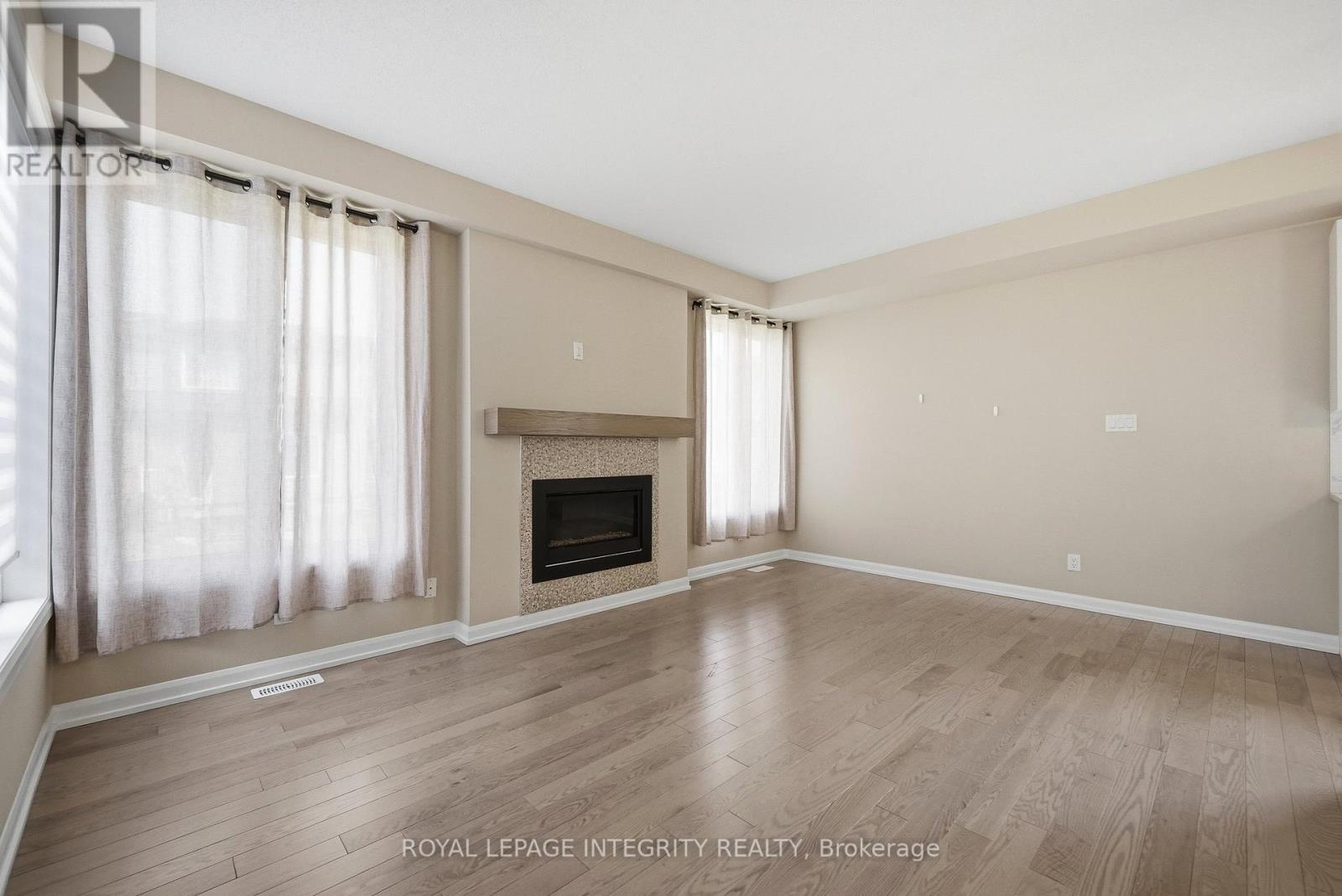 1220 DIAMOND STREET - 23