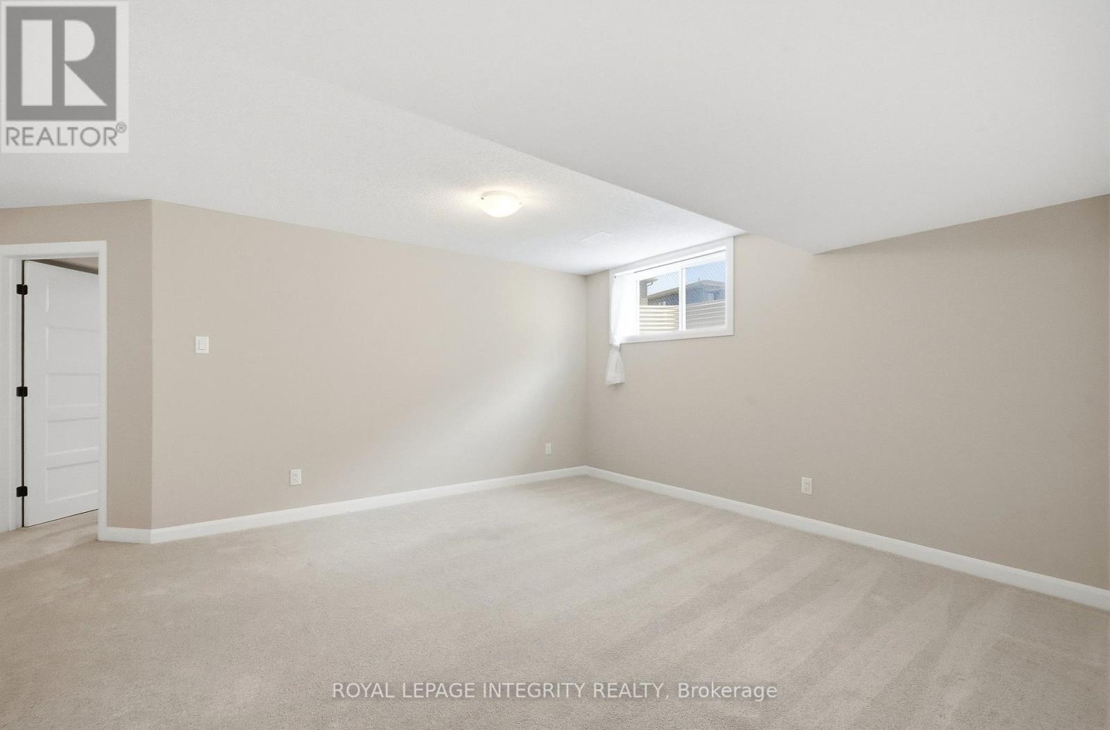 1220 DIAMOND STREET - 39