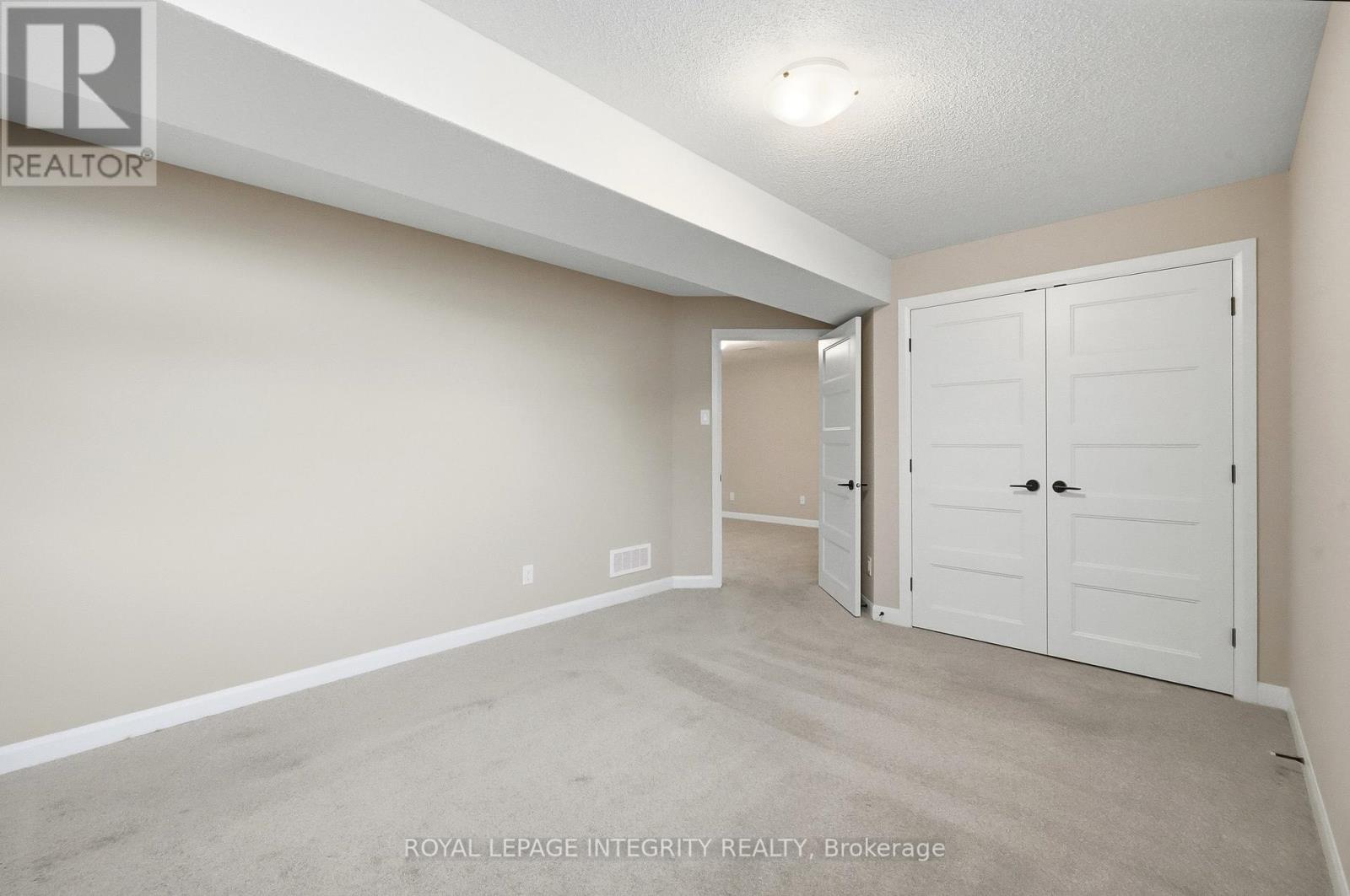 1220 DIAMOND STREET - 43