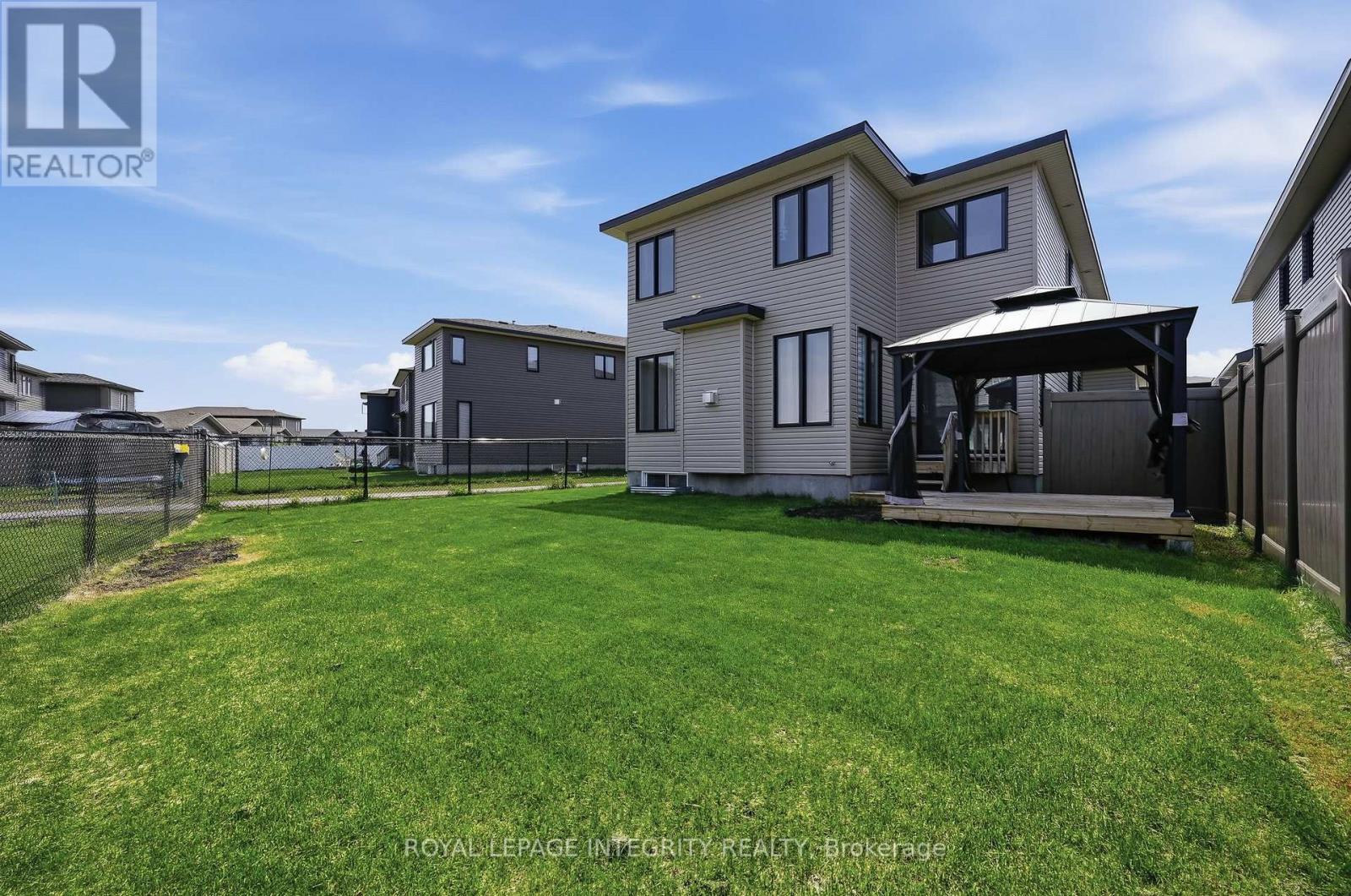1220 DIAMOND STREET - 46