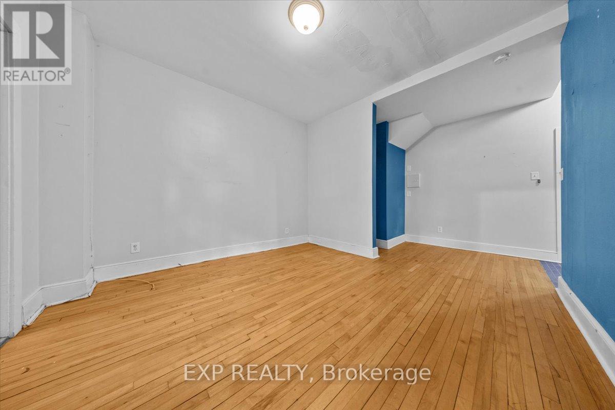 1 Bed, 1 Bath Multi-Family for Rent in Ottawa – 1 – 484 GILMOUR STREET, Ottawa – MLS# X13460674 - Image 11