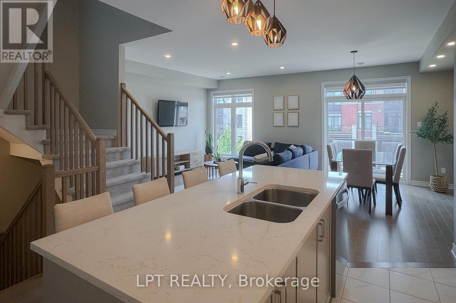 2 Bed, 3 Bath House for Rent in Ottawa – 552 LABRADOR CRESCENT, Ottawa – MLS# X13460800 - Image 12