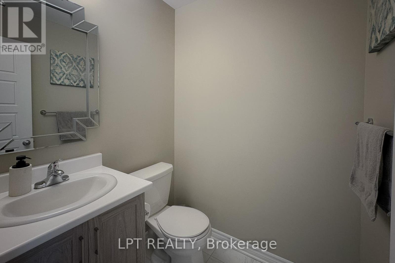 2 Bed, 3 Bath House for Rent in Ottawa – 552 LABRADOR CRESCENT, Ottawa – MLS# X13460800 - Image 7
