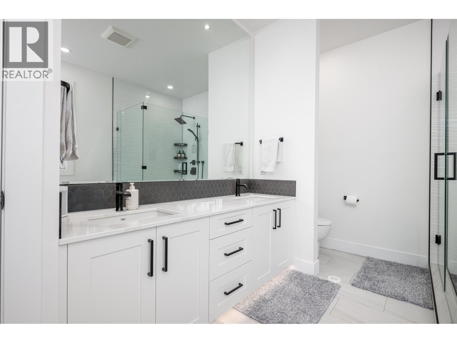 2930 ELLINGTON COURT - 26