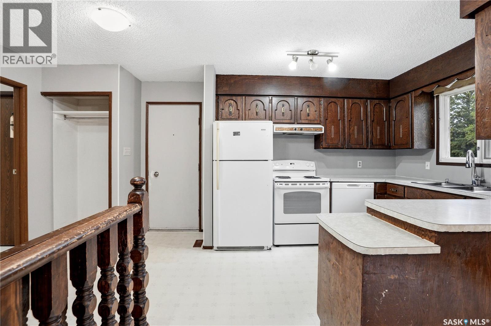 309 Shepard STREET - 10