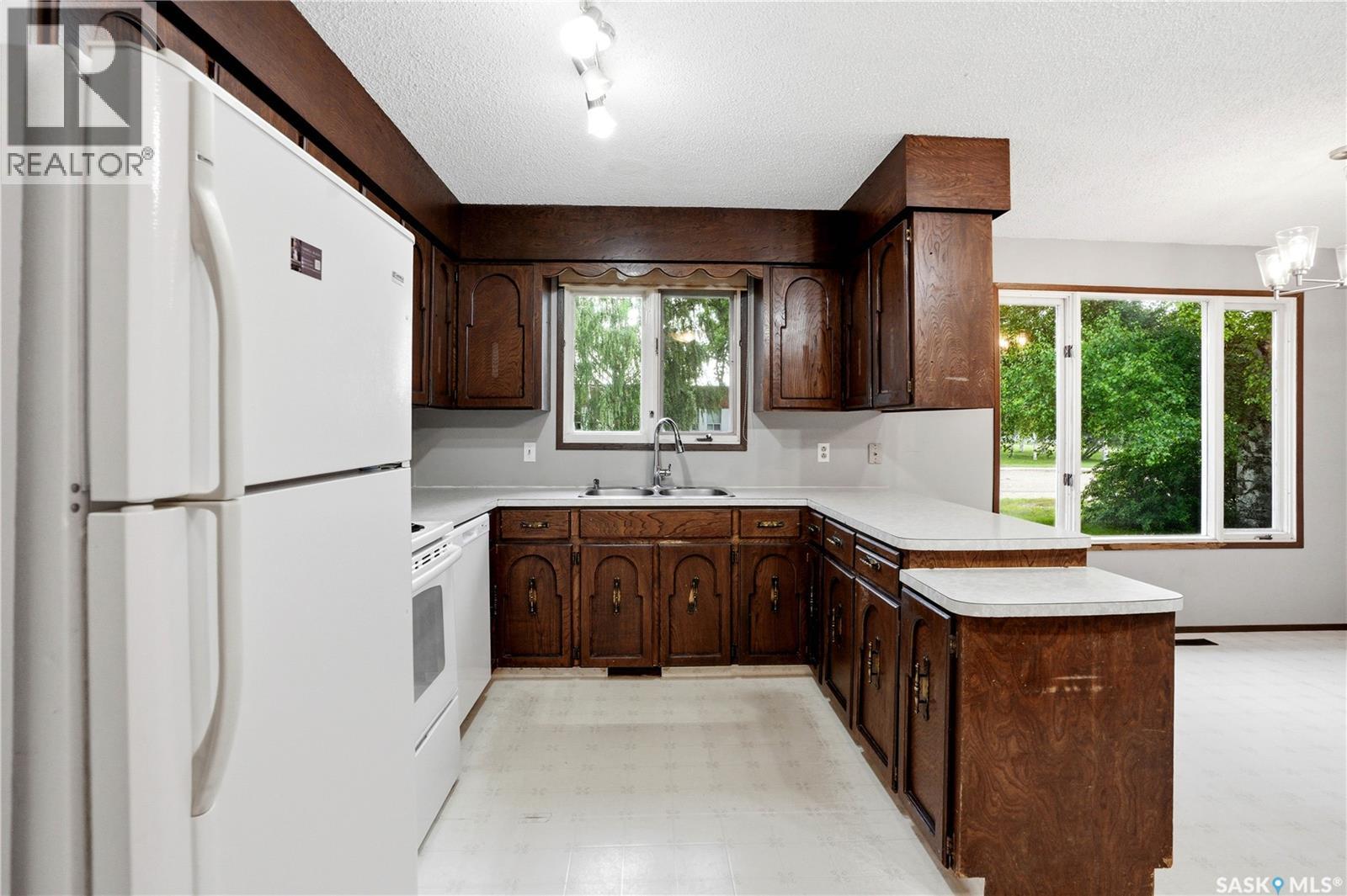 309 Shepard STREET - 12