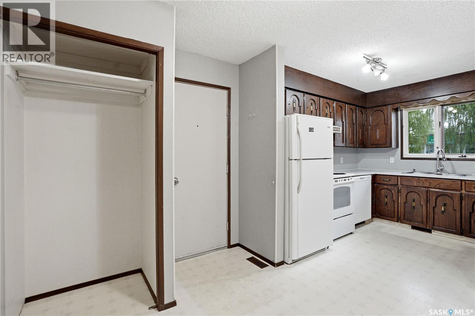 309 Shepard STREET - 16