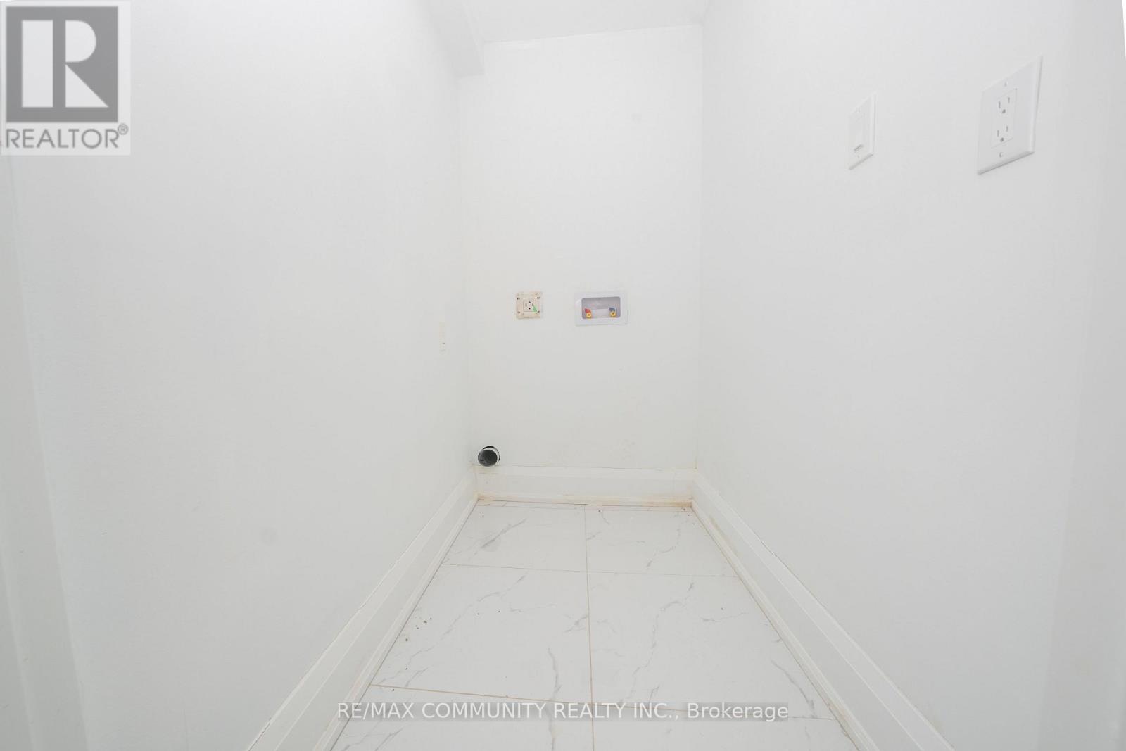 75A KITCHENER ROAD - 31