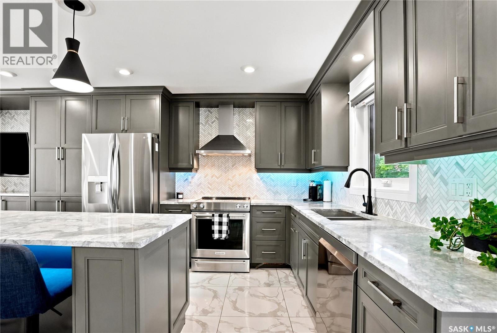 103 Mallin CRESCENT — photo 13