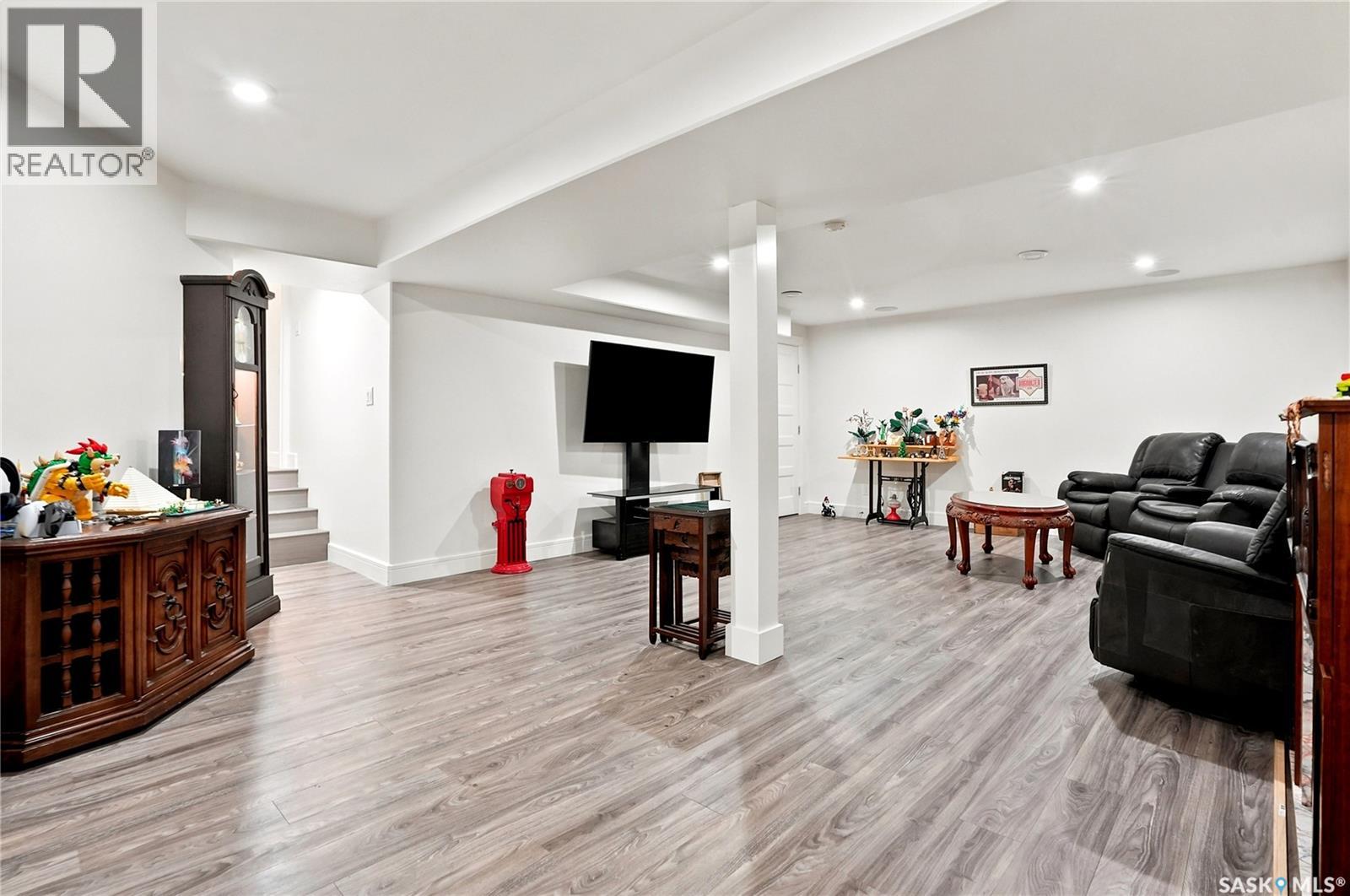 103 Mallin CRESCENT — photo 39
