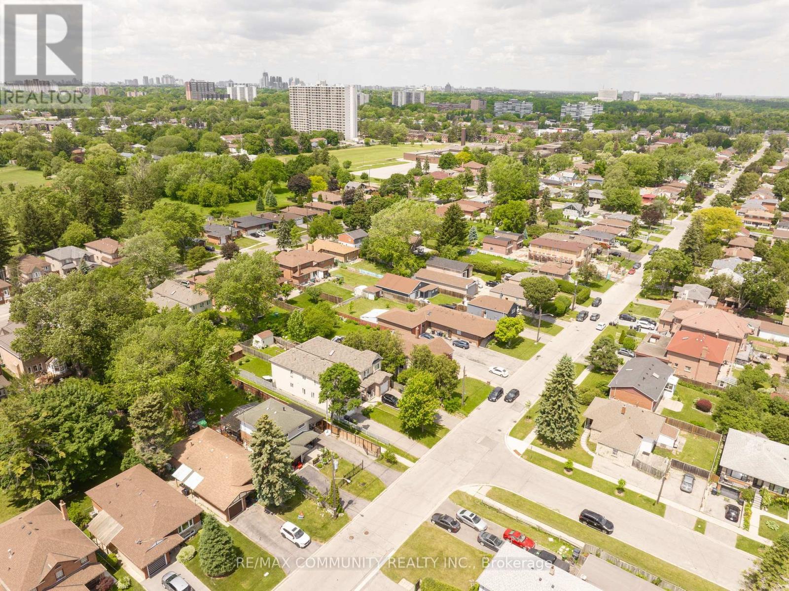 75A KITCHENER ROAD - 35