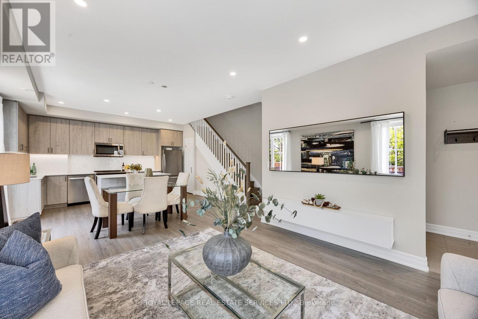 #301 1195 GOOSEBERRY LANE - 9