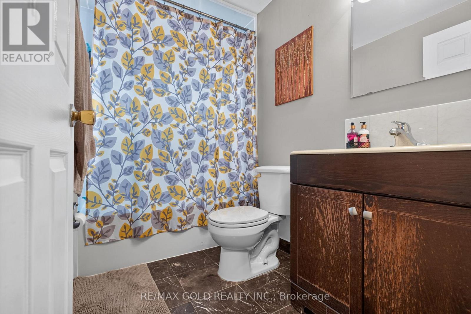 129 FOLKSTONE CRESCENT - 22