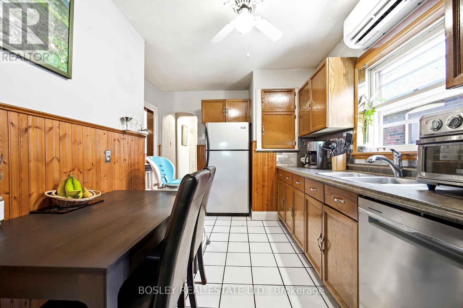 71 DELEMERE AVENUE - 14