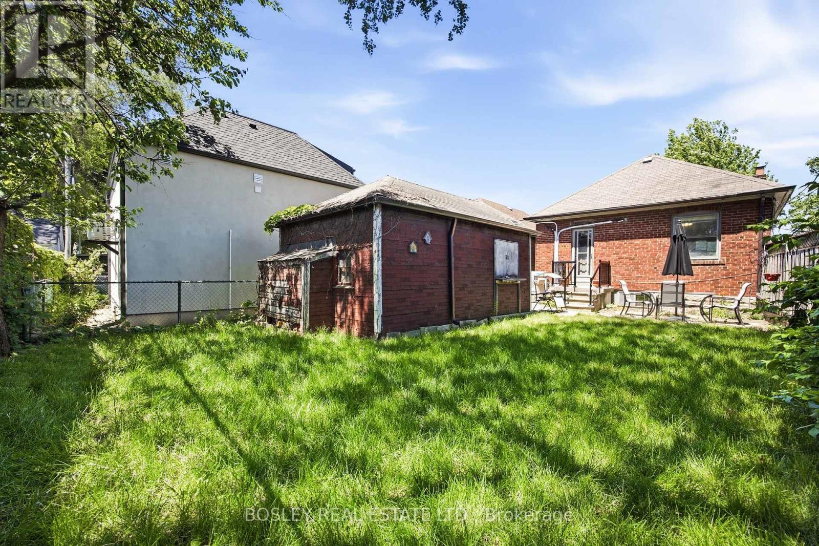 71 DELEMERE AVENUE - 44