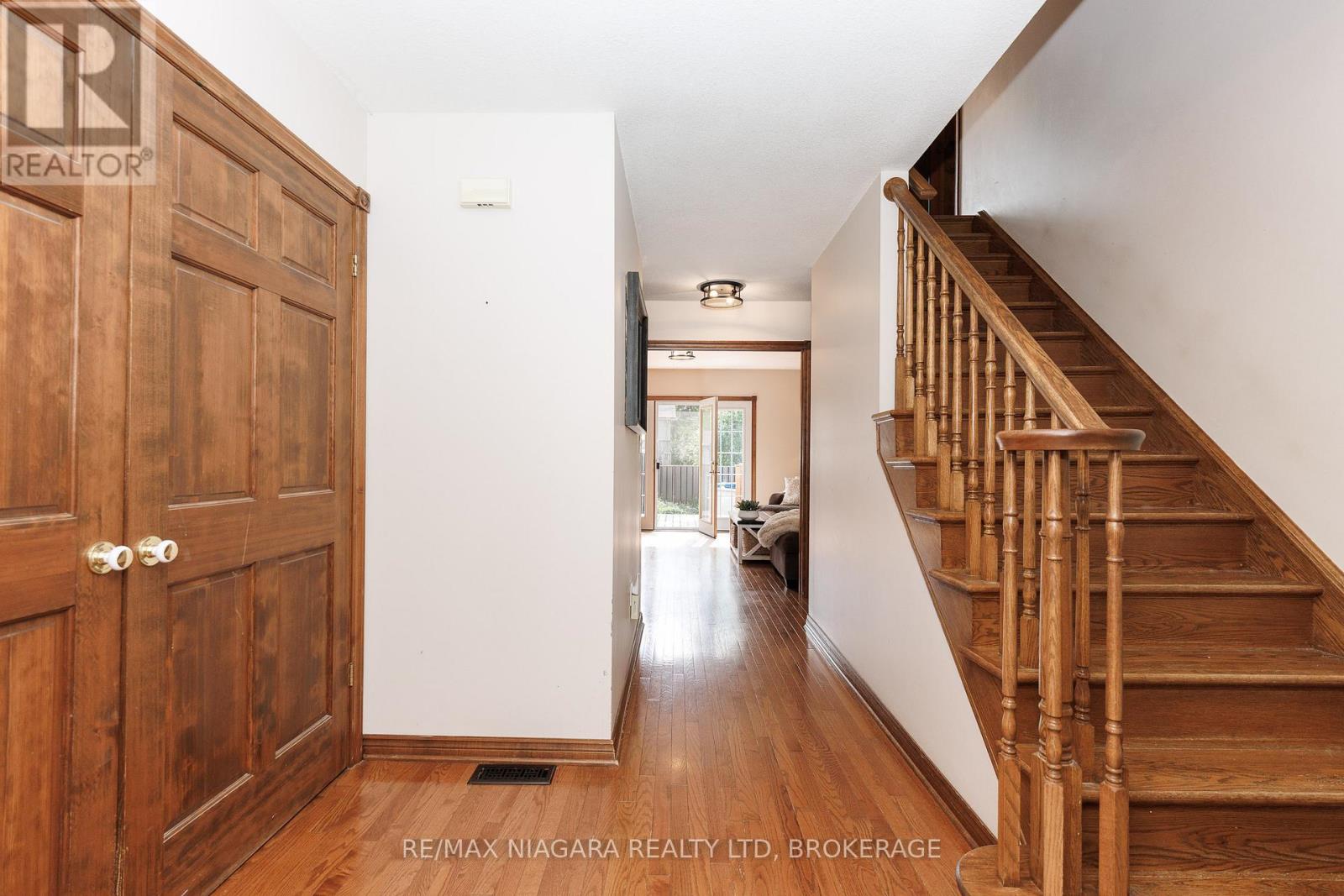 664 LAKEVIEW ROAD - 16