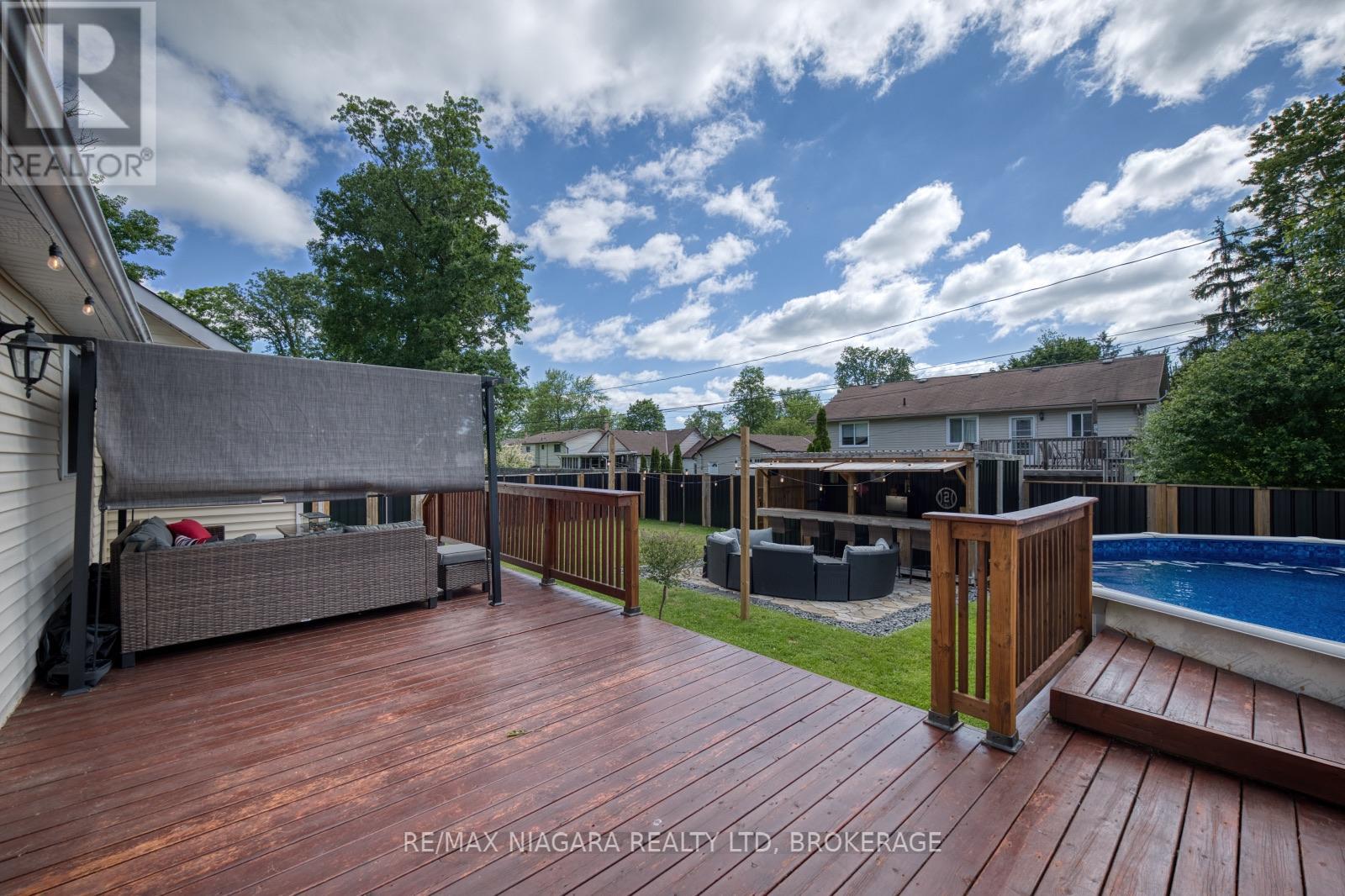 664 LAKEVIEW ROAD - 35