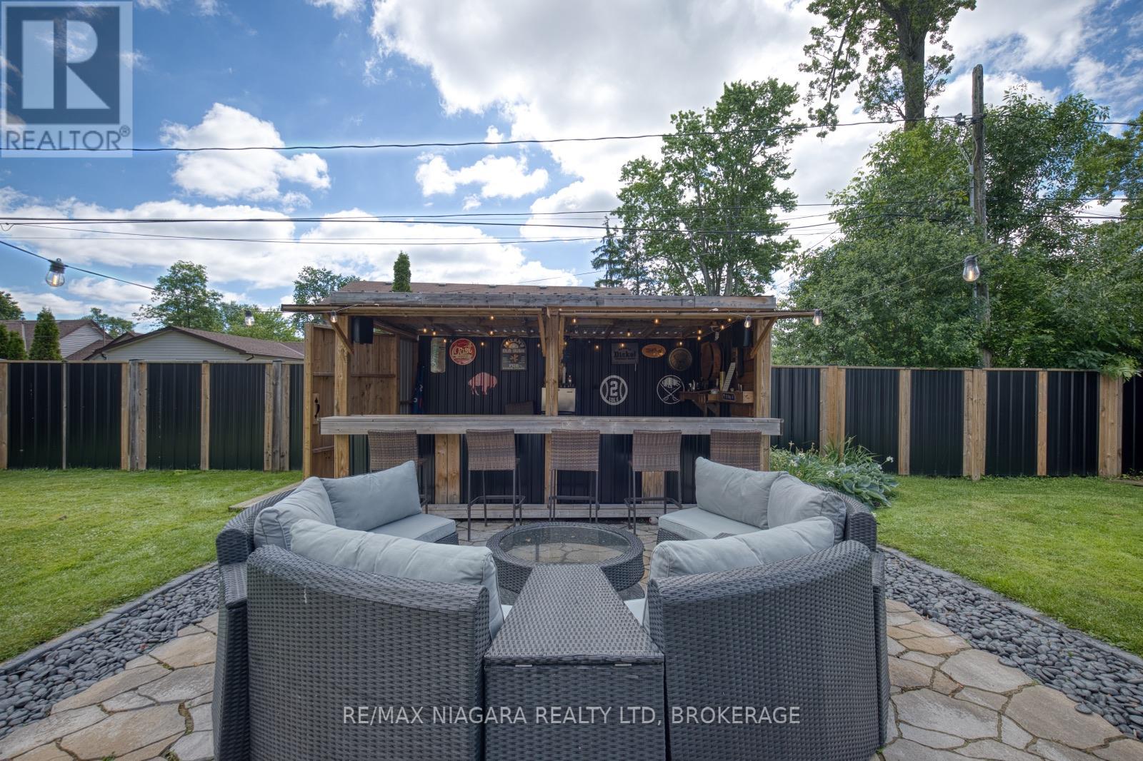 664 LAKEVIEW ROAD - 40