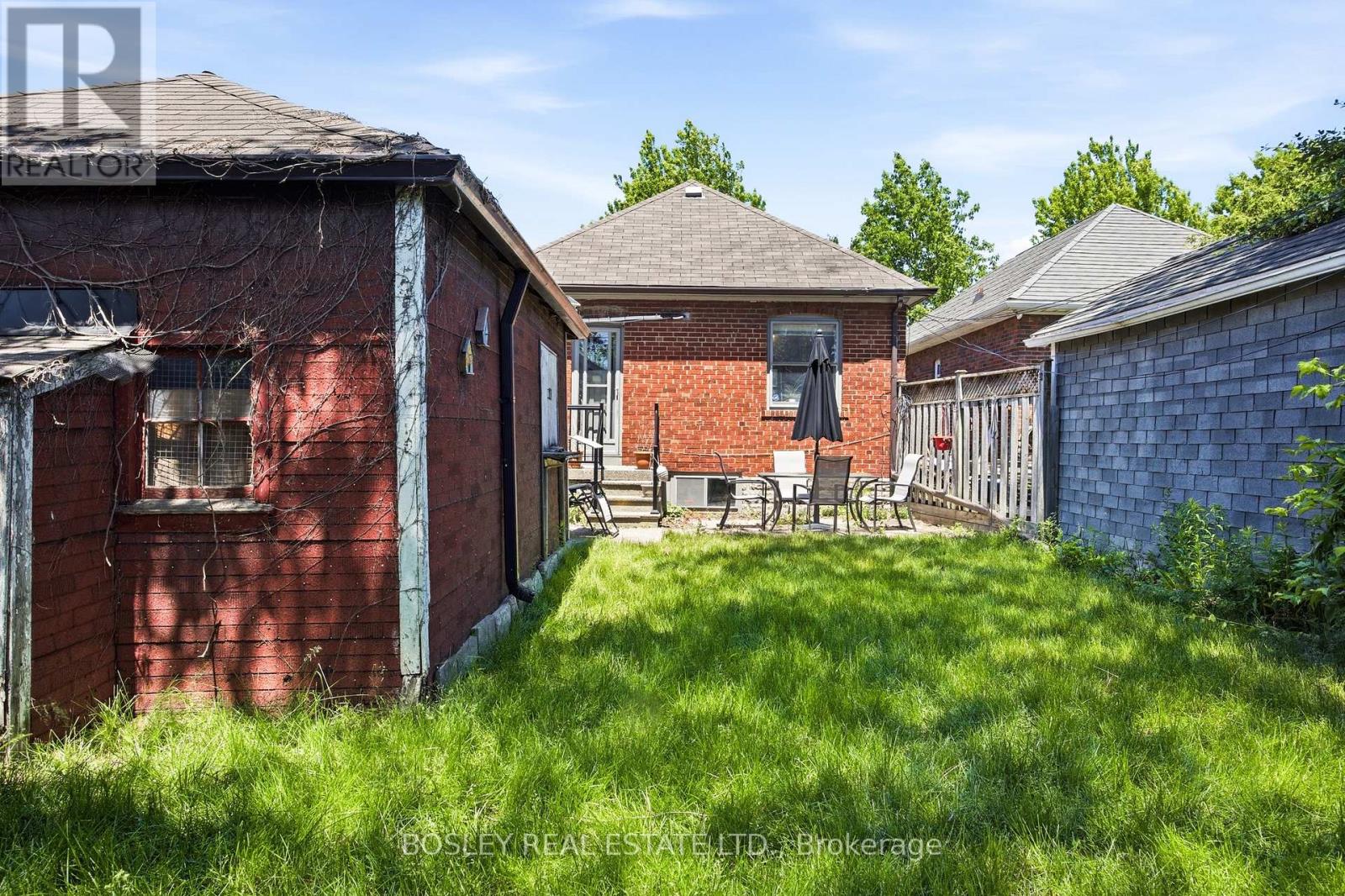 71 DELEMERE AVENUE - 45