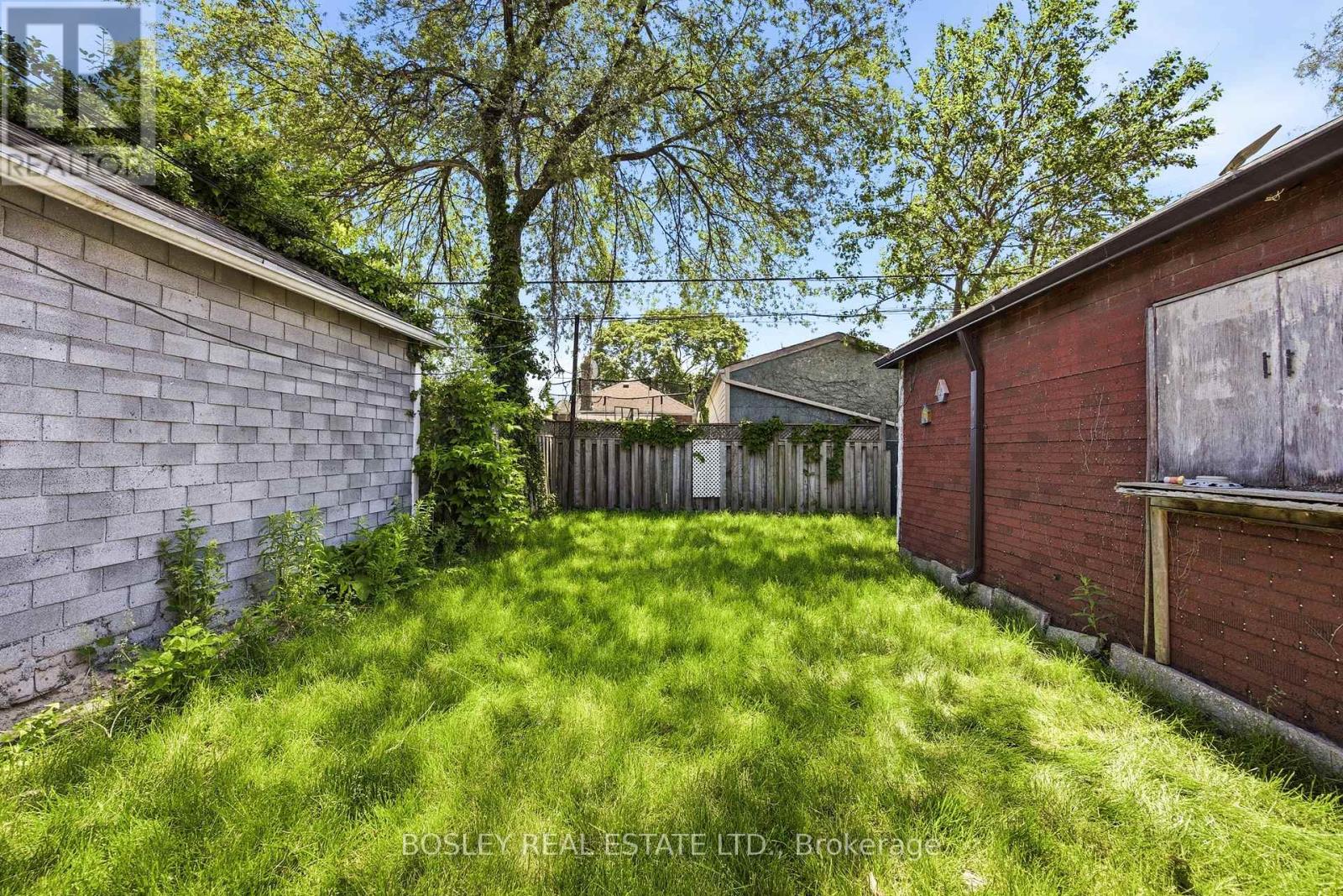 71 DELEMERE AVENUE - 46