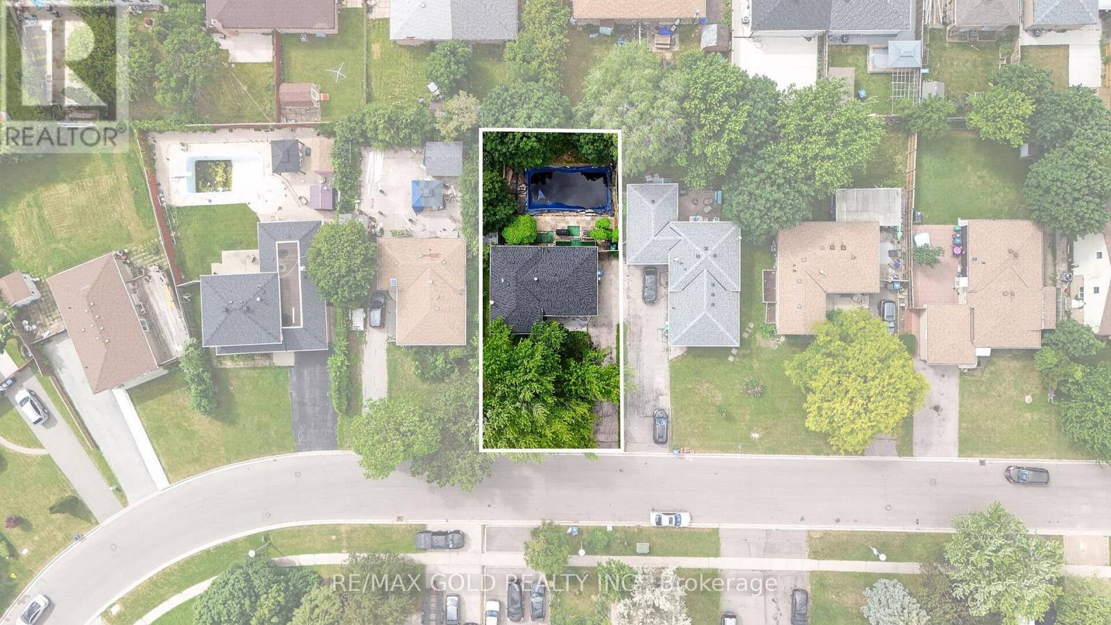 129 FOLKSTONE CRESCENT - 42