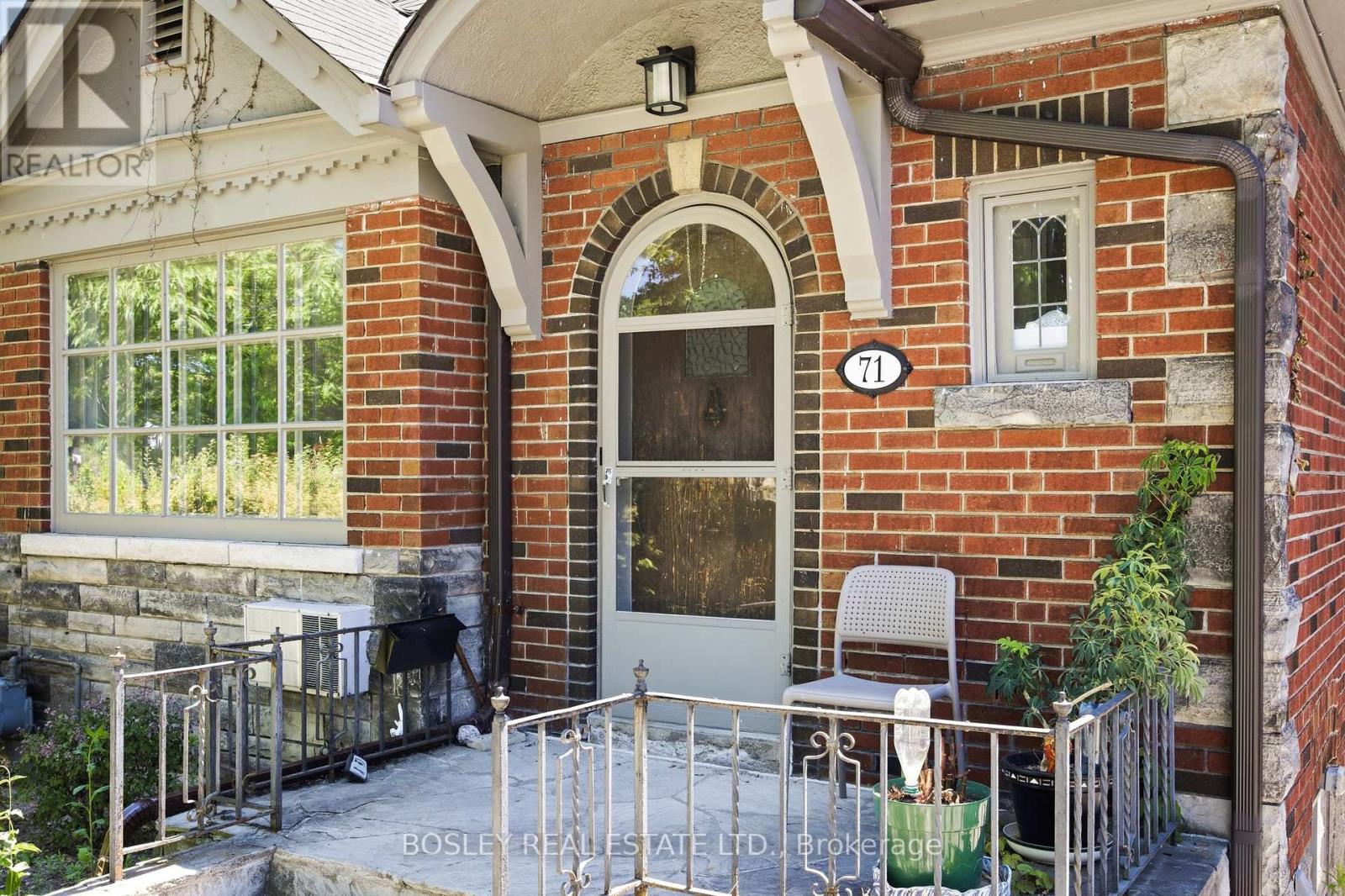71 DELEMERE AVENUE - 48